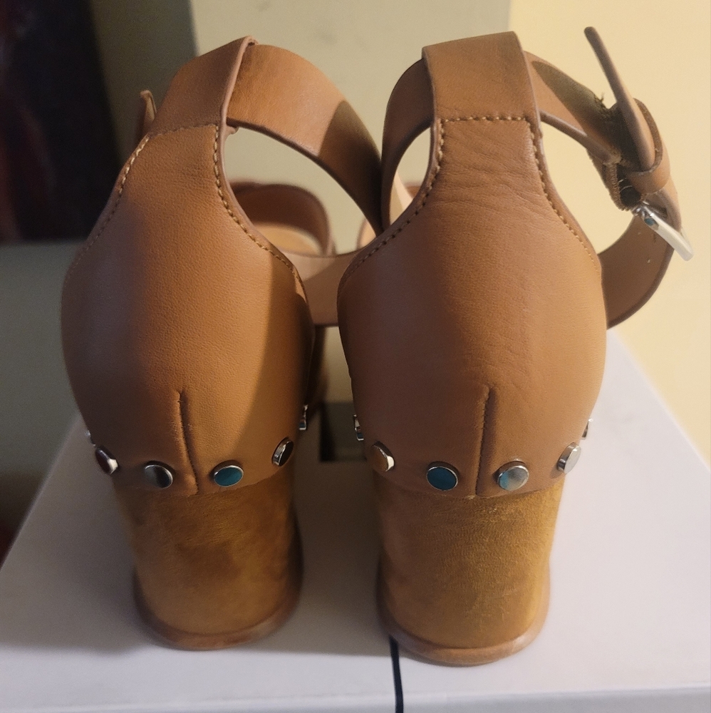 Dolce Vita Dalrae Wedge Sandal - Picture 4 of 6